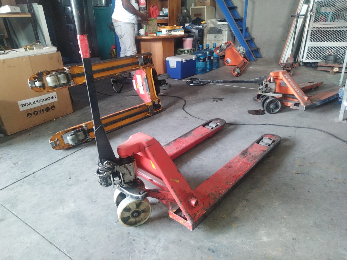 Electric Pallet Jack Buying Guide for South African Warehouses