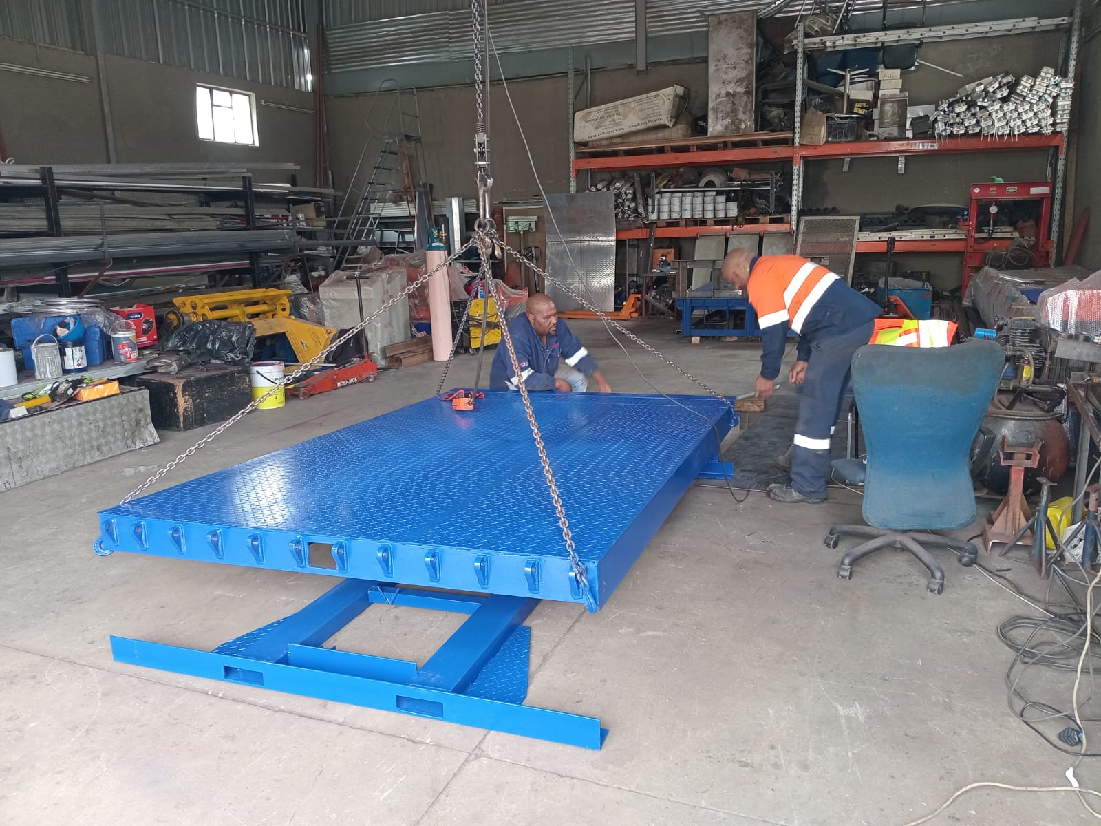 What Is a Dock Leveller and Why Every Warehouse Needs One