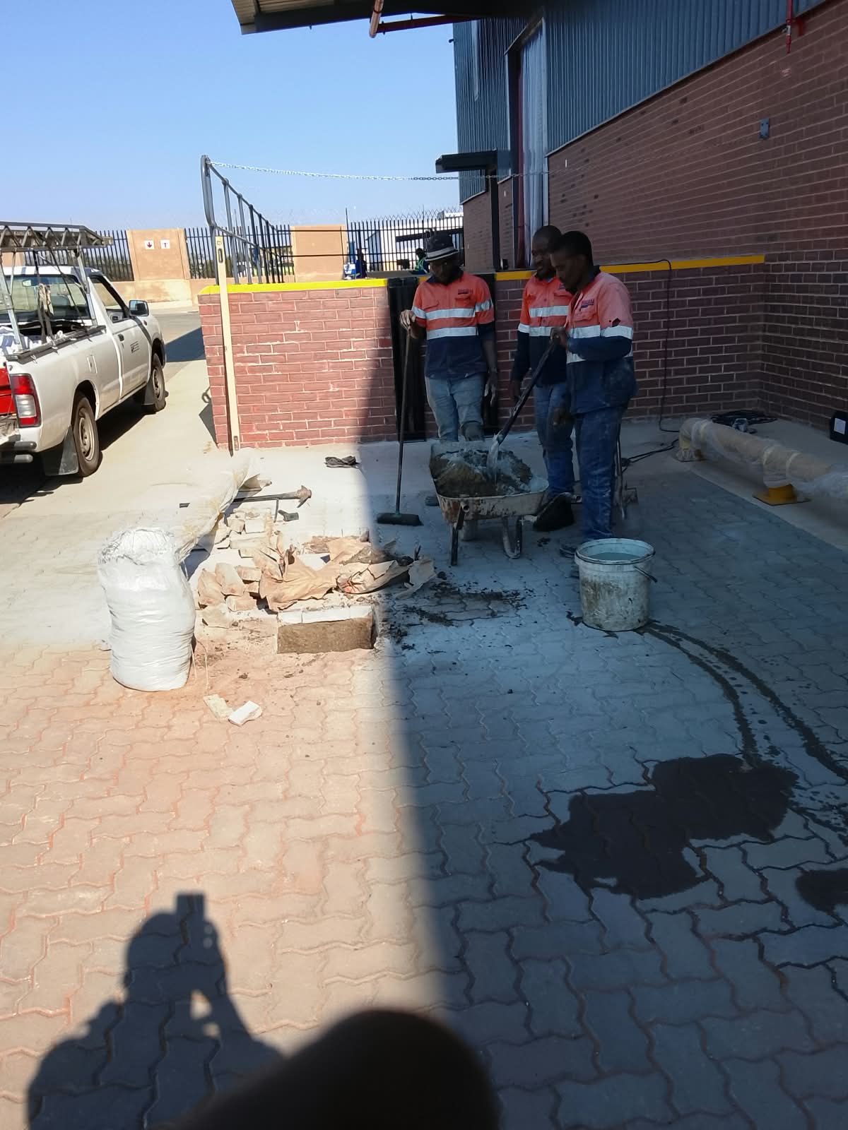 Truck Wheel Guide Installation: How to Position Guides Correctly at a Loading Bay